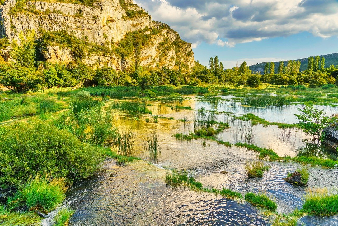 Tips for Capturing Reflections in Water Bodies During Your Travels